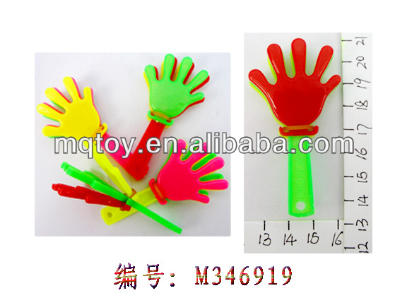 Plasitcnovetly7.5cmslappingsport手を撃つおもちゃパーティーのおもちゃのプロモーションのおもちゃ中国で作られた新製品-応援グッズ問屋・仕入れ・卸・卸売り