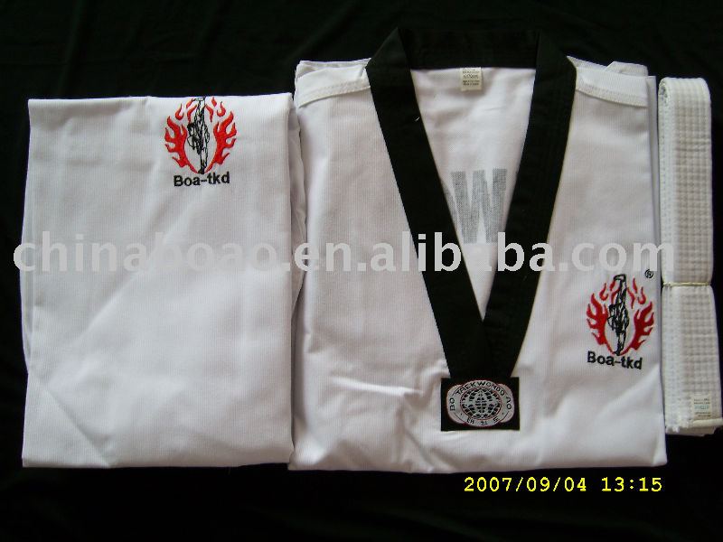 白いteakwondoのユニフォーム-武道、格闘技用品問屋・仕入れ・卸・卸売り