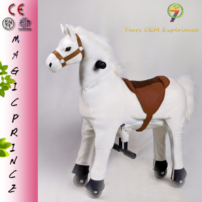 熱い販売の!!! 白い馬によってchlidren4車輪付き、 白い馬の豪華な付き、 おもちゃショッピングモールで手綱-動物型ライディングトイ問屋・仕入れ・卸・卸売り