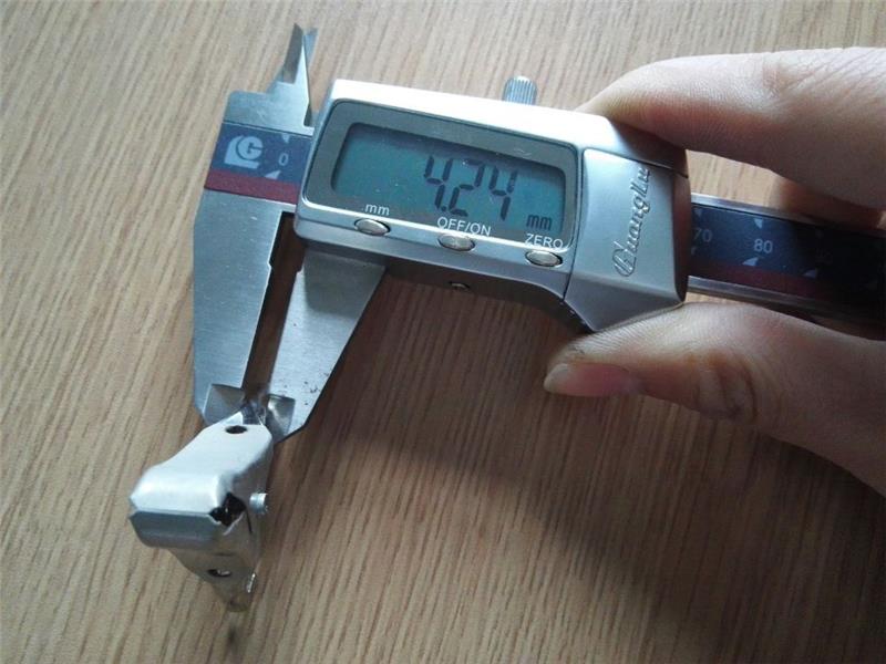 サプライ新しいバッジリール付きプラスチックスイベルとワニ口クリップ-ダブルクリップ問屋・仕入れ・卸・卸売り