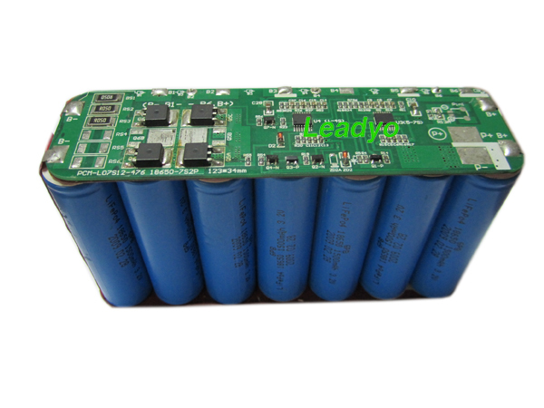 サムスン7s2p1865025.9v5200mahのリチウムイオンバッテリーを含むpcb-バッテリーパック問屋・仕入れ・卸・卸売り