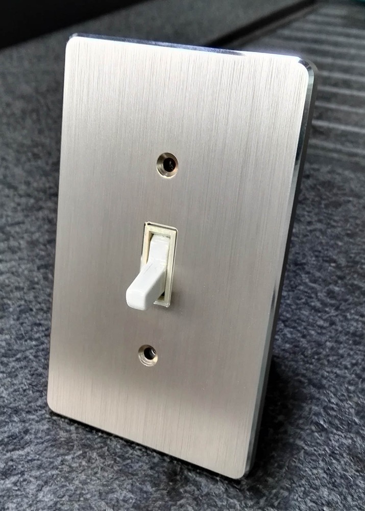 金属スイッチプレートで壁スイッチによって作ら工場で深セン-壁スイッチ問屋・仕入れ・卸・卸売り