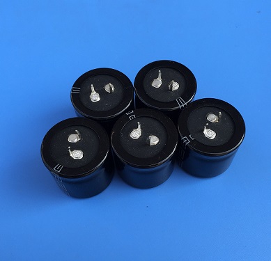 電解コンデンサ400ボルト470 uf、スナップインのアルミ電解コンデンサ、コンデンサ-コンデンサー問屋・仕入れ・卸・卸売り