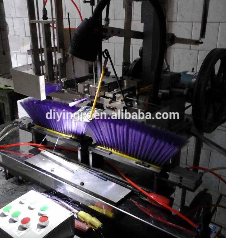ブラシ植え付け製造機/ブラシタフティング機で1つまたは2頭-機械を作るブラシ問屋・仕入れ・卸・卸売り