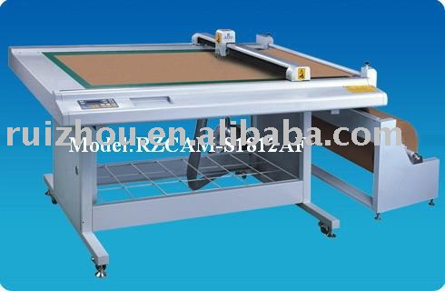 靴のパターン切断機、 靴の切削機械-モールド成型機問屋・仕入れ・卸・卸売り