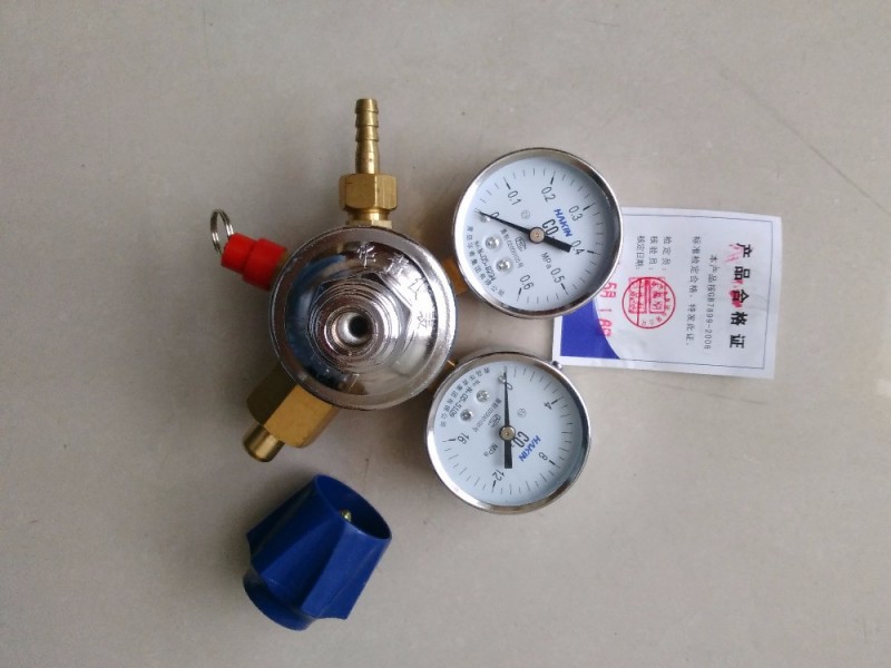 ダブルポインタ金属製の圧力計-圧力計問屋・仕入れ・卸・卸売り