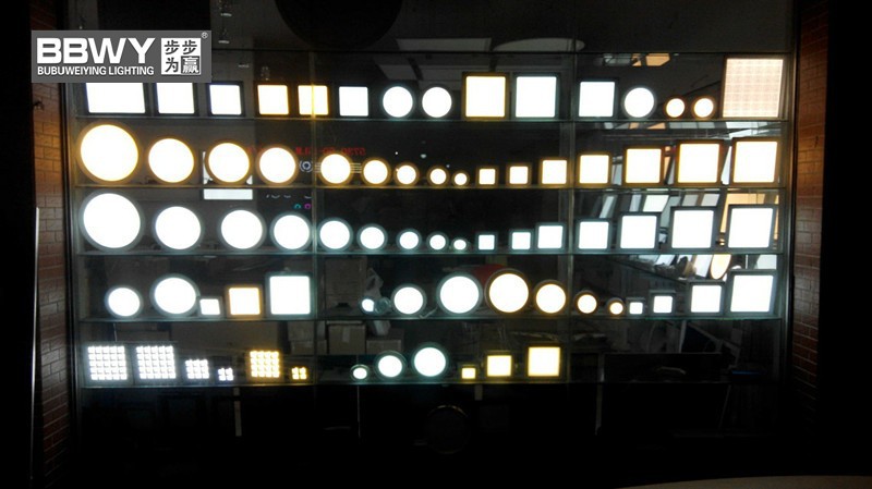 極薄のled24wでのパネルのライトの四角と丸い形、 いっぱいの家族-LEDの照明灯問屋・仕入れ・卸・卸売り