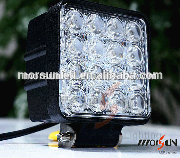 2015熱い販売高ルーメンスポットフラッドオフロード4x4の屋外でストロボ48wms-2210-48wトラックled作業用照明-LED道はつく問屋・仕入れ・卸・卸売り