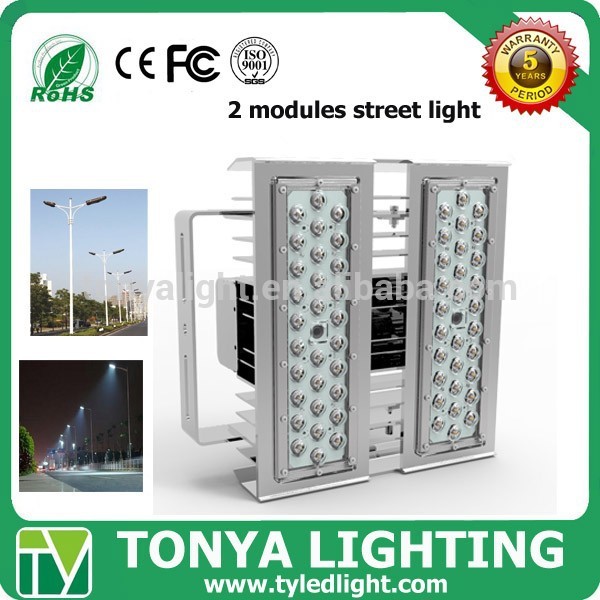 新しいled投光照明ポール2015高い湾ライト100wi p66防水ソーラーled街路灯-LEDの高いマストはつく問屋・仕入れ・卸・卸売り