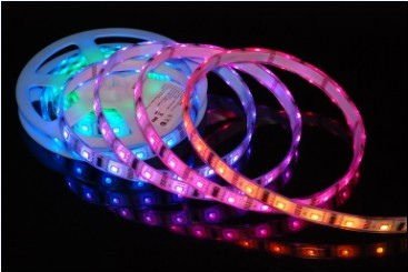 505060led/mmigicは、 カラーledストリップrgbストリップライト5m/reelコントローラ付き-LEDの滑走路端燈問屋・仕入れ・卸・卸売り