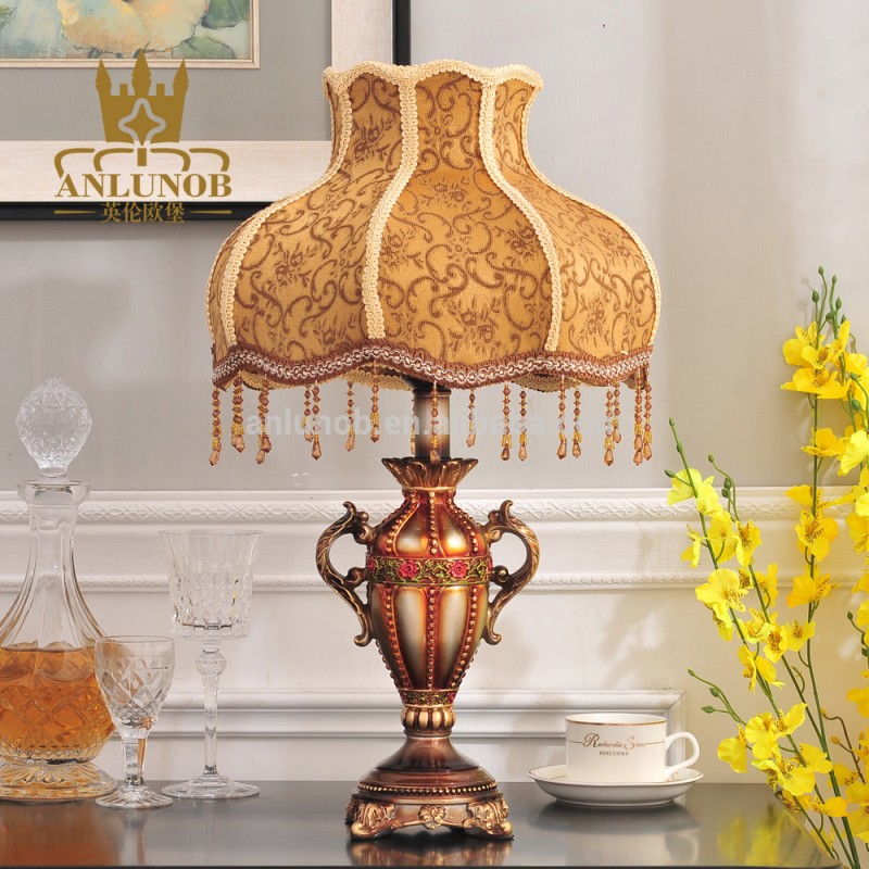 ヨーロッパスタイルゴールドの光ヴィンテージベッドサイドランプエレガントな古典的なナイトライト卸売テーブルランプ工場価格-テーブルランプ、読書灯問屋・仕入れ・卸・卸売り