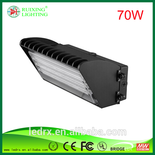 防水ip65110lm/w120wled壁パックledライト60w70wphliphsチップ5年間保証70w壁パック-屋外用ウォールランプ問屋・仕入れ・卸・卸売り