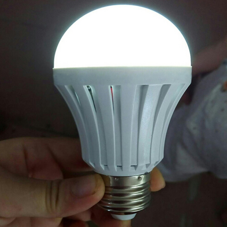 5ワットe27ホワイト色6500 k led緊急ライトと家庭用照明電球-非常灯問屋・仕入れ・卸・卸売り