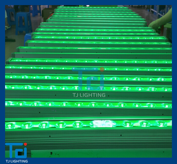 中国のホットプロダクト18x10w4in1rgbwled調光可能な屋外ウォールウォッシャーが-LEDは洗濯機を囲む問屋・仕入れ・卸・卸売り