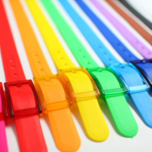 ファッションスタイル2013高品質のシリコーンゴムゴルフ風味を持つダcintura-プラスチックベルト問屋・仕入れ・卸・卸売り