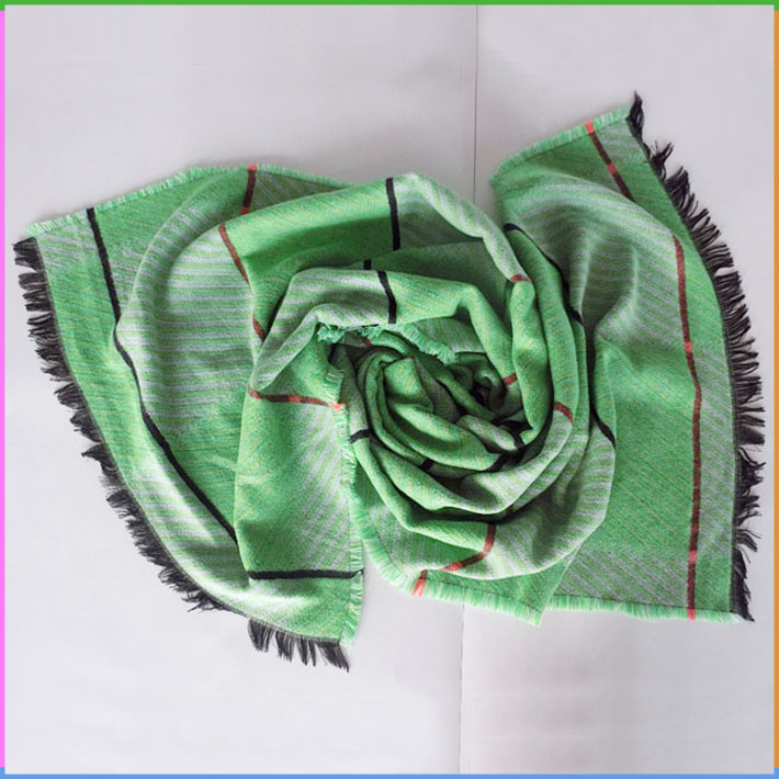 グリーン模造カシミヤタータンチェック柄と縞模様のショールスカーフ用女性-マフラー、帽子、手袋セット問屋・仕入れ・卸・卸売り