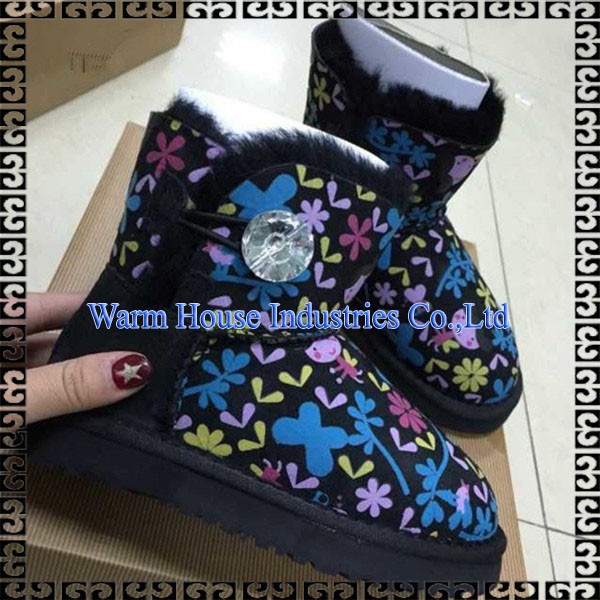 2016熱い販売快適な古典的な女性冬靴ブーツでカット絵-革靴問屋・仕入れ・卸・卸売り