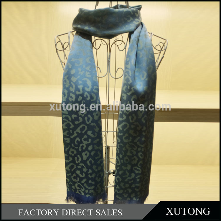 工場直接卸売xutong新しいファッション暖かい女性タイ- 染色純粋な色余分な長い女性プレーンスカーフ-シルクスカーフ問屋・仕入れ・卸・卸売り
