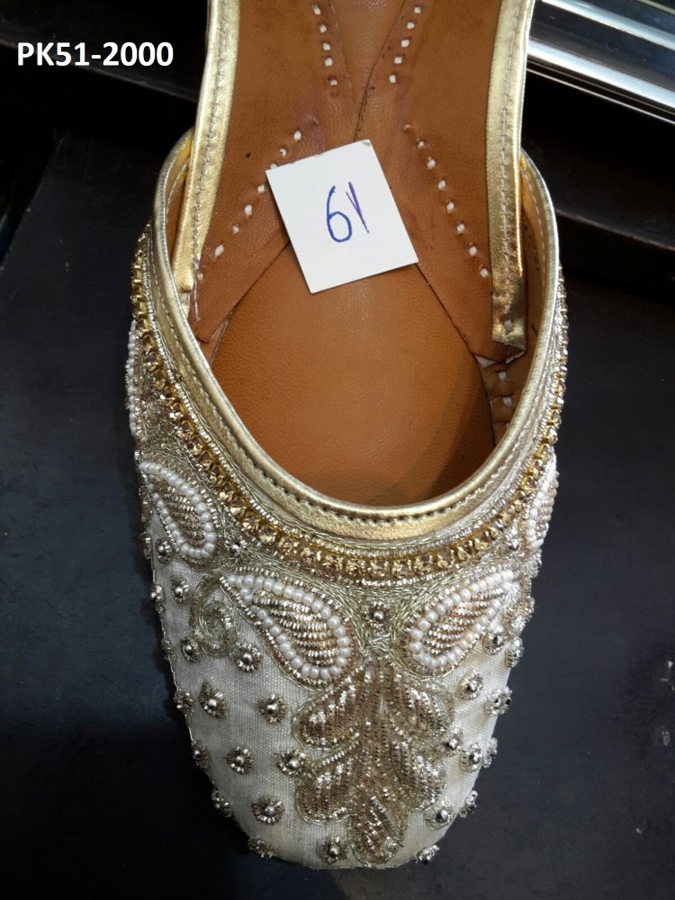 ブライダルパンジャブjuttipk51majorijooti女性の履物のインドの純粋な革の女性の靴の刺繍デザイナーインドのショッピングオンライン-その他靴問屋・仕入れ・卸・卸売り