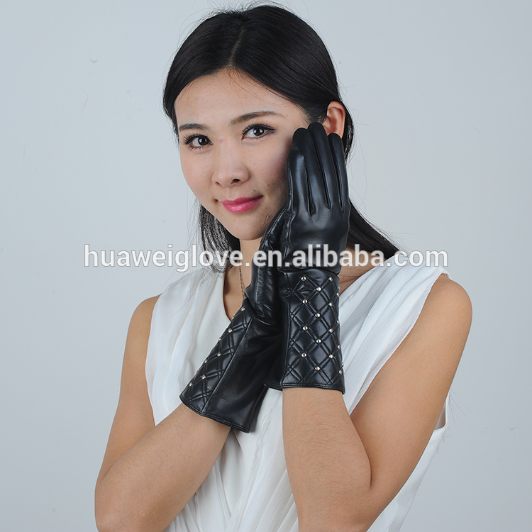 寒い冬の女性が着用する柔らかい羊皮の中旬- 長さの革手袋-ウール手袋、ミトン問屋・仕入れ・卸・卸売り