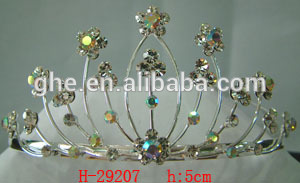 王冠とティアラ王冠の椅子プラスチック王冠ラインストーンティアラ-ティアラ問屋・仕入れ・卸・卸売り