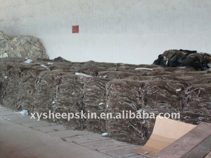 暖かい羊皮の靴のライニング(Qinyang Xingyueの製革所)-ライニング用生地類問屋・仕入れ・卸・卸売り
