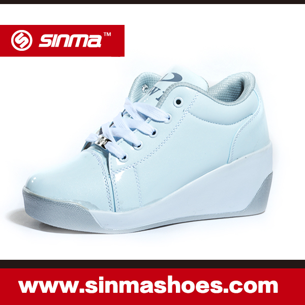 最新の2015贈り物は中国製高品質のスポーツの靴工場から直接-スポーツシューズ問屋・仕入れ・卸・卸売り