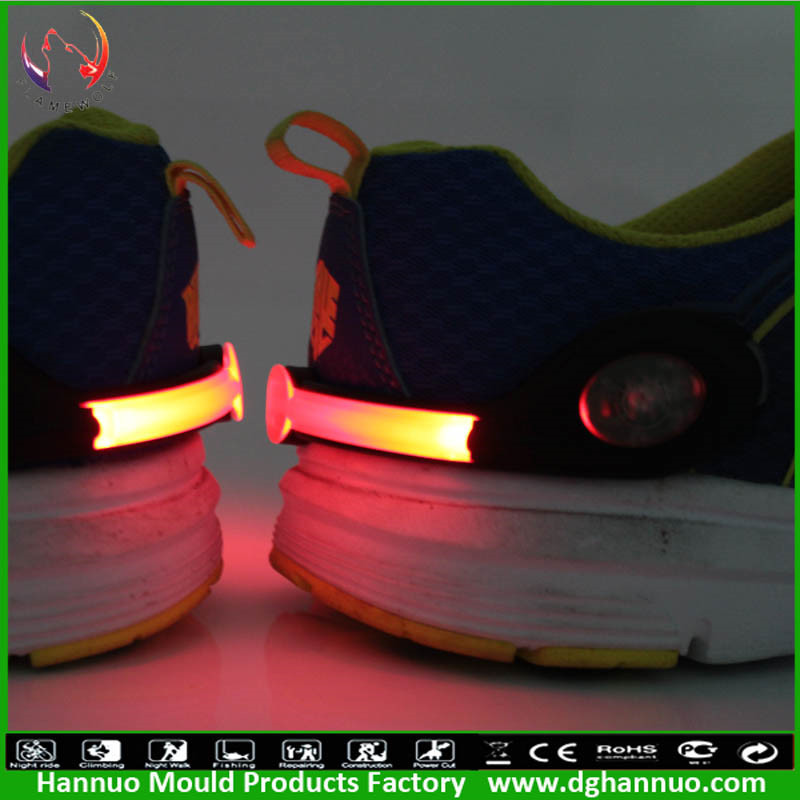 夜は、 実行するプロモーション2015卸売ledクリップライトランナーのための安全靴( ロゴ印刷サポート)-シューズデコレーション問屋・仕入れ・卸・卸売り