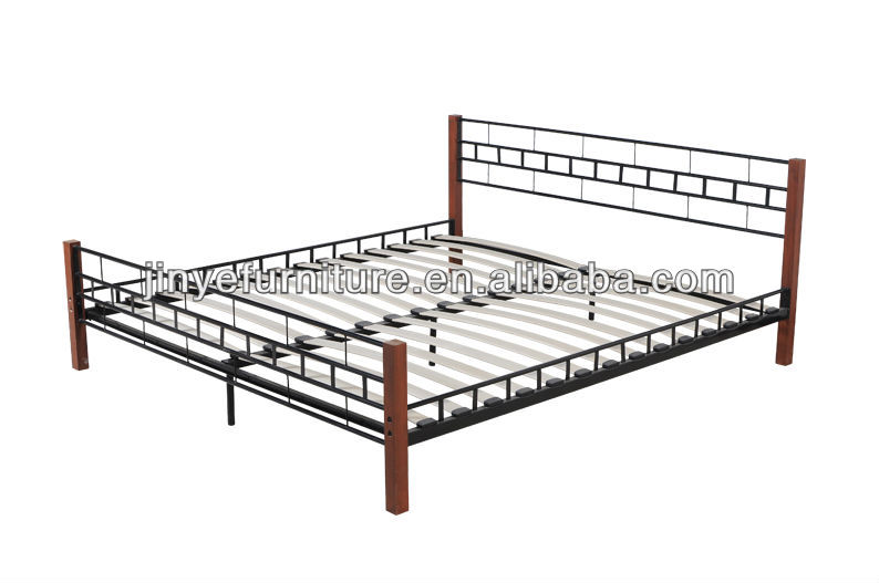メタルベッド付き木製ポスト、5フィート7フィートのベッド、ダブルベッド-金属製ベッド問屋・仕入れ・卸・卸売り