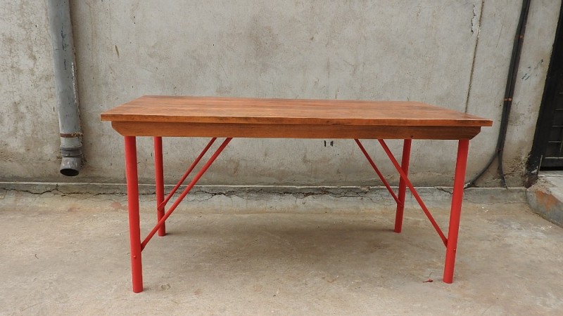 パティオの金属製の木の折りたたみベンチ、 赤い金属製の木製ベンチ-アンティーク椅子問屋・仕入れ・卸・卸売り