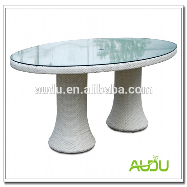 結婚式のダイニングテーブル、 白いウェディング楕円形のダイニンググラスを持つテーブル-食卓問屋・仕入れ・卸・卸売り