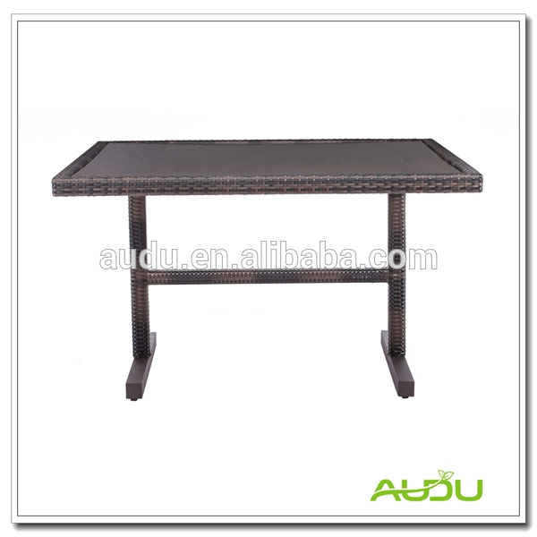 ステンレス製のダイニングテーブル、 長方形の形の籐のダイニングテーブル-食卓問屋・仕入れ・卸・卸売り