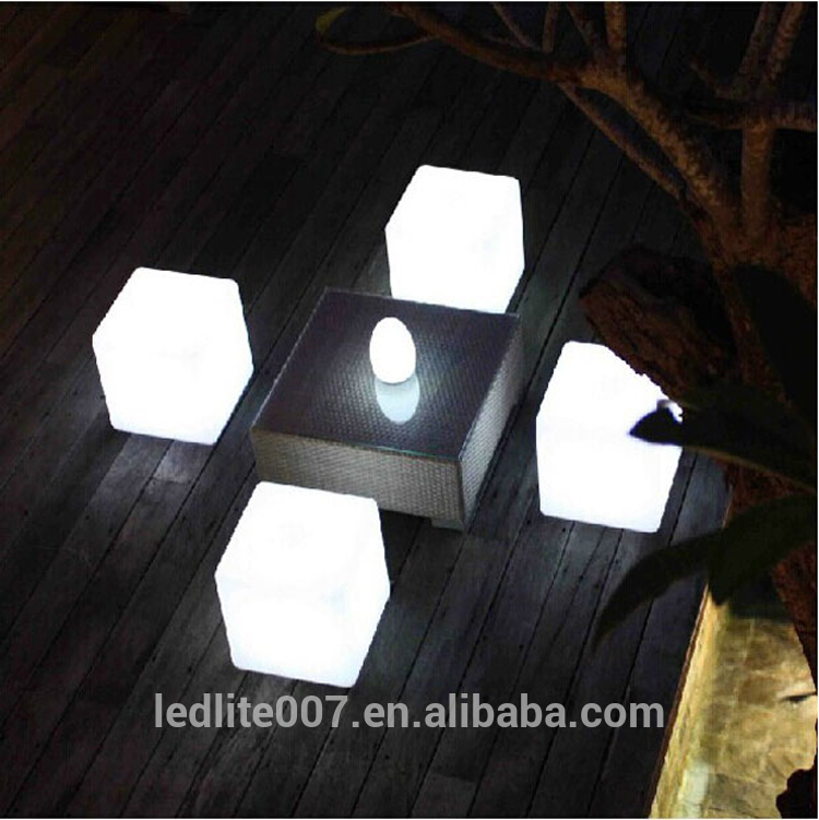 エコ素材プラスチック3dカラーledキューブ、バー/パーティーled座っキューブ-バースツール問屋・仕入れ・卸・卸売り