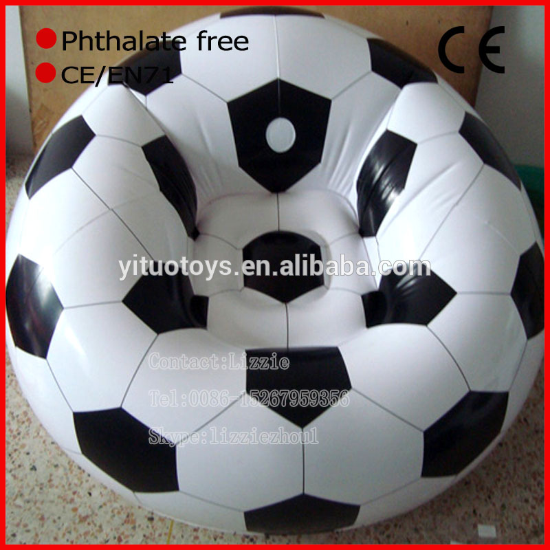 高品質安いサッカー印刷白インフレータブルソファチェア、カスタムロゴインフレータブルソファ-リビング用ソファ問屋・仕入れ・卸・卸売り