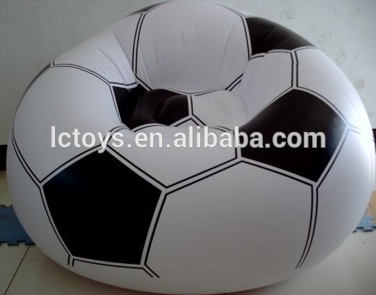 工場直接カスタムインフレータブルサッカー形状ソファ家具-リビング用ソファ問屋・仕入れ・卸・卸売り