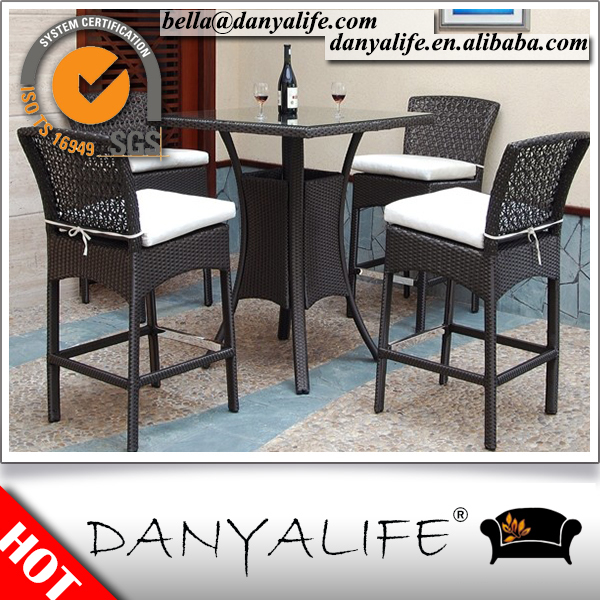 Dybar- d540edanyalife2015新しい屋外ポリ籐のガーデンバースツールとテーブルのセット-金属製家具セット問屋・仕入れ・卸・卸売り