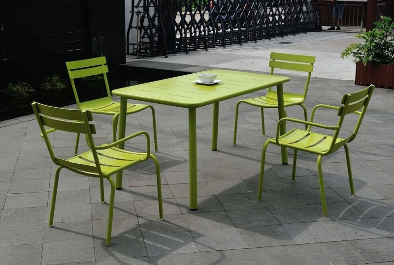 熱い販売の粉体塗装fidschi2015緑4人、 プラスチック木材のwpcダイニング屋外のロビーの家具の椅子とテーブル-ガーデンセット問屋・仕入れ・卸・卸売り