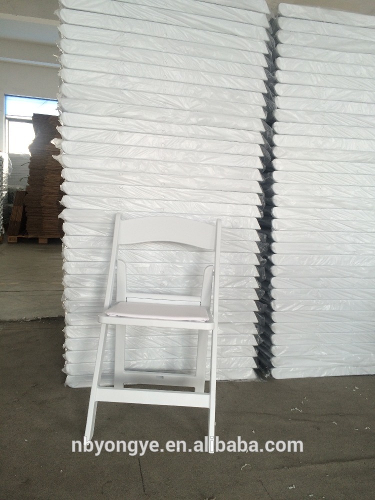 はい折り畳んで屋外の家具一般的な使用プラスチック折りたたみ椅子-その他折り畳み式家具問屋・仕入れ・卸・卸売り