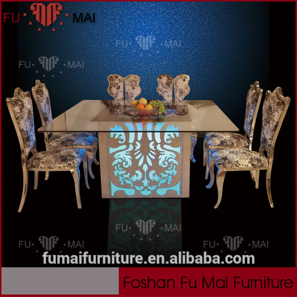 カラフルなledの光正方形の結婚式のテーブル、 結婚式のテーブルのセンターピース-ガラス製のテーブル問屋・仕入れ・卸・卸売り