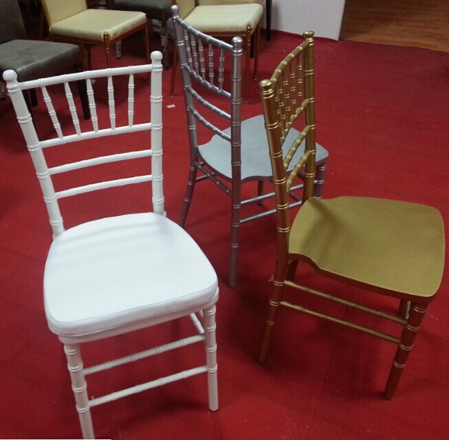 ベストセラーの木のティファニーの椅子キアヴァリ椅子ホテルの宴会の椅子-金属製椅子問屋・仕入れ・卸・卸売り