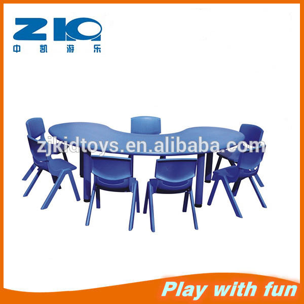 子供プラスチックムーンテーブル、子供プラスチック半月テーブル、保育園プラスチックテーブル-子供用テーブル問屋・仕入れ・卸・卸売り