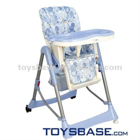 椅子を食べている赤ん坊-子供用椅子問屋・仕入れ・卸・卸売り