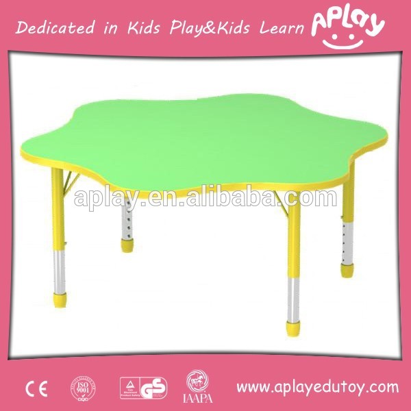 最新のミラノの子供の家具の花のテーブル-子供用家具セット問屋・仕入れ・卸・卸売り