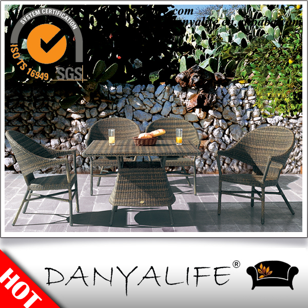 Dyds- ev166danyalife豪華な別荘茶色の籐製のテーブルの裏庭の装飾-屋外用テーブル問屋・仕入れ・卸・卸売り
