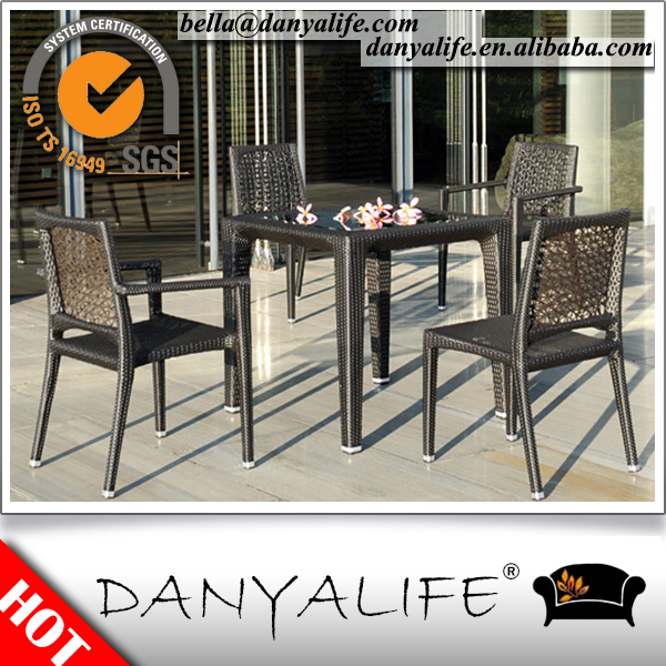 Dyds- d5437danyalifeイタリアデザインのヴィラの庭の籐の正方形のテーブル-屋外用テーブル問屋・仕入れ・卸・卸売り