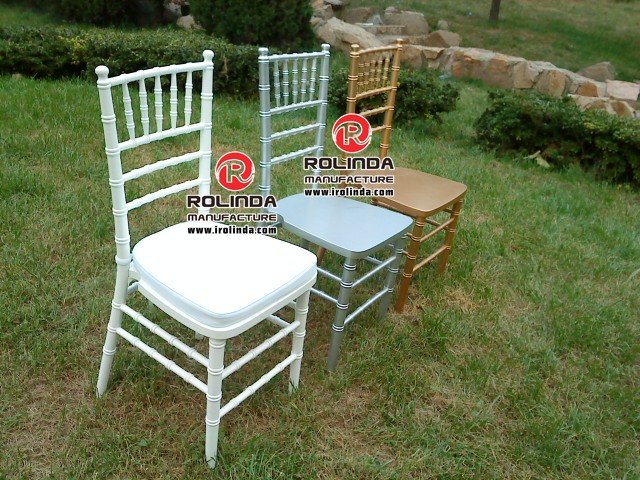木のchiavariの椅子-その他木製家具問屋・仕入れ・卸・卸売り