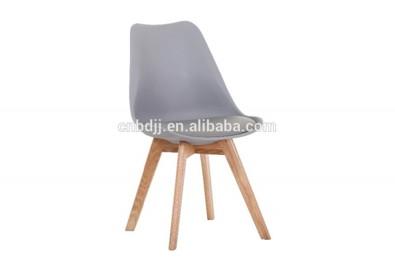 ちゃちなプラスチック製の椅子のためのレストランの椅子のためのレストランの家具-プラスチック製椅子問屋・仕入れ・卸・卸売り