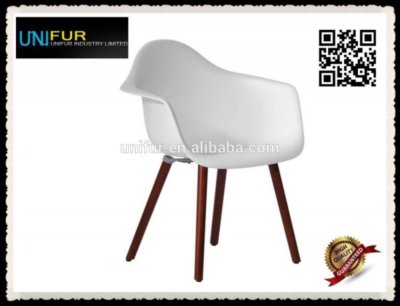 人気のある快適なdawreplciappアームレスト木製の脚を持つ通常の椅子-レストラン用椅子問屋・仕入れ・卸・卸売り