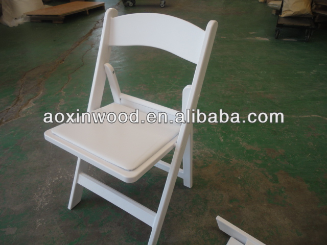 ホワイトレストランテーブルと椅子、折りたたみ椅子-折り畳み椅子問屋・仕入れ・卸・卸売り