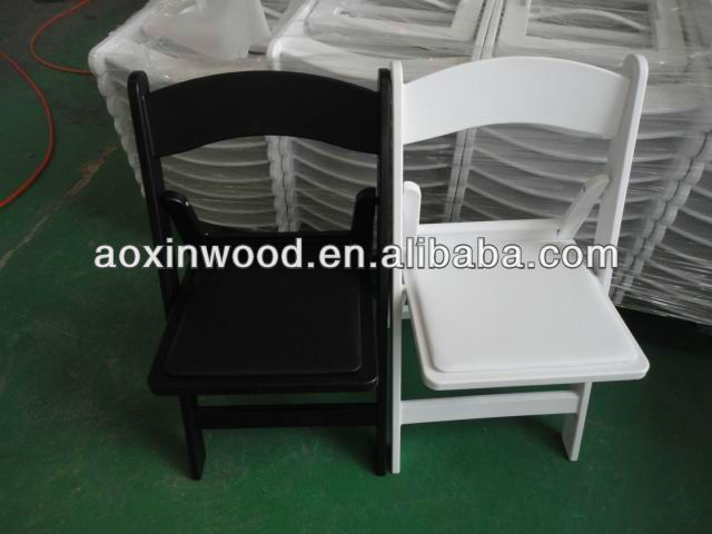 パッド入り樹脂折りたたみ椅子屋外使用するための椅子-折り畳み椅子問屋・仕入れ・卸・卸売り